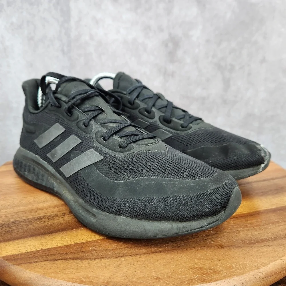 Adidas Supernova Running Shoes Mens 9 Triple Black Sneakers Trainers H04467‎